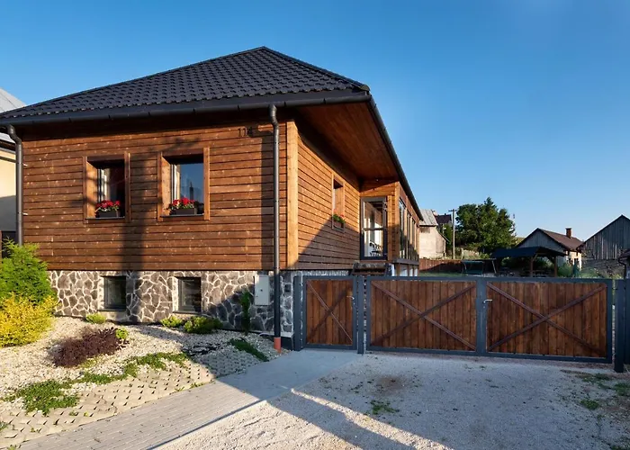 Apartmany V Chate Besnik