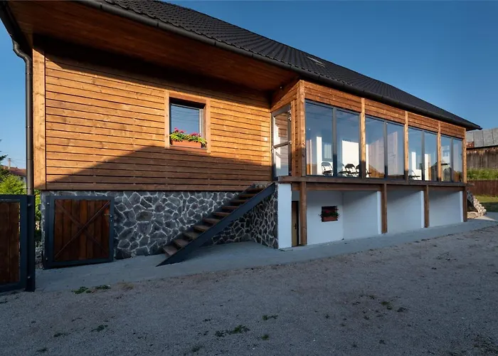 Apartmany V Chate Besnik