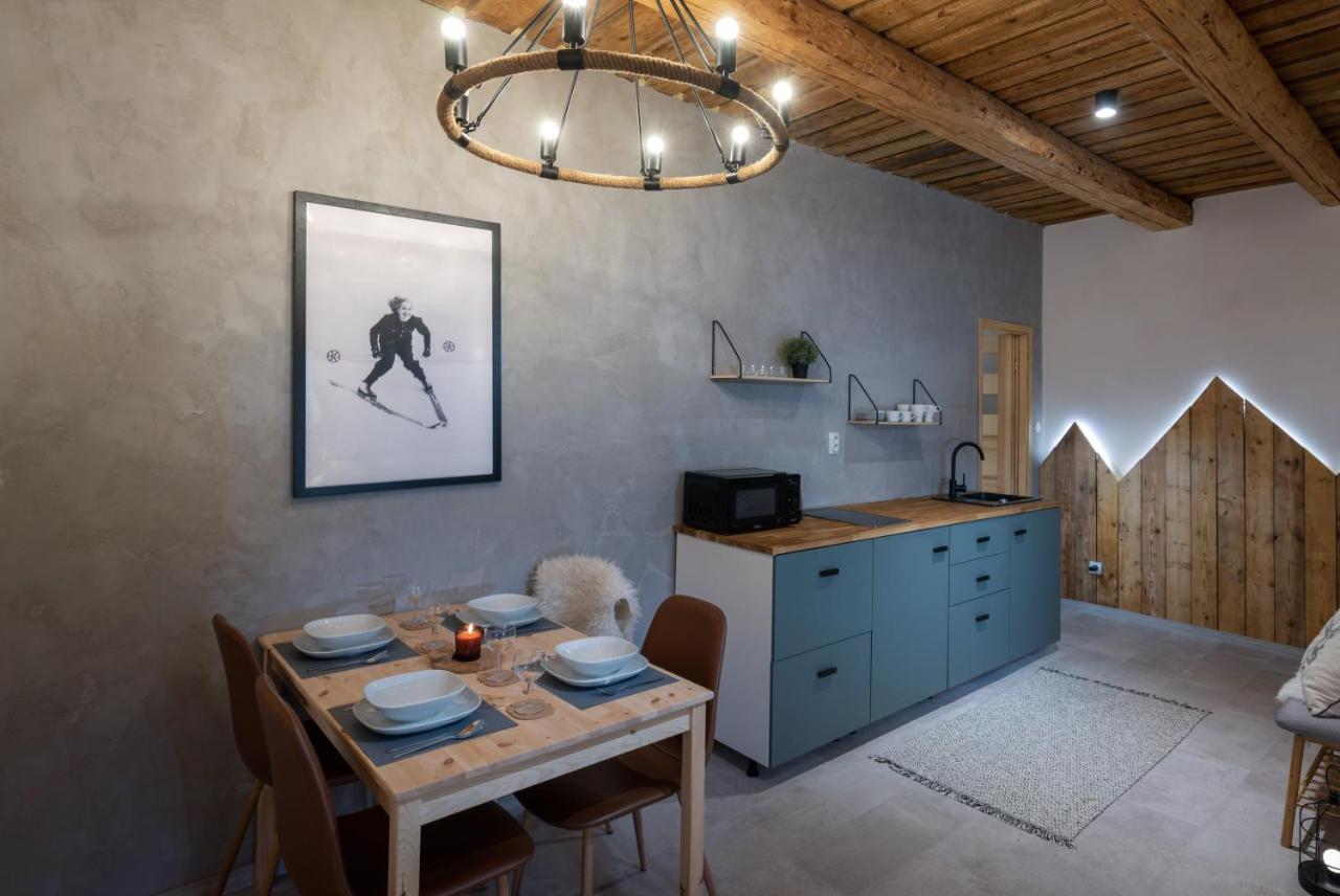 V Chate Besnik Apartment *
